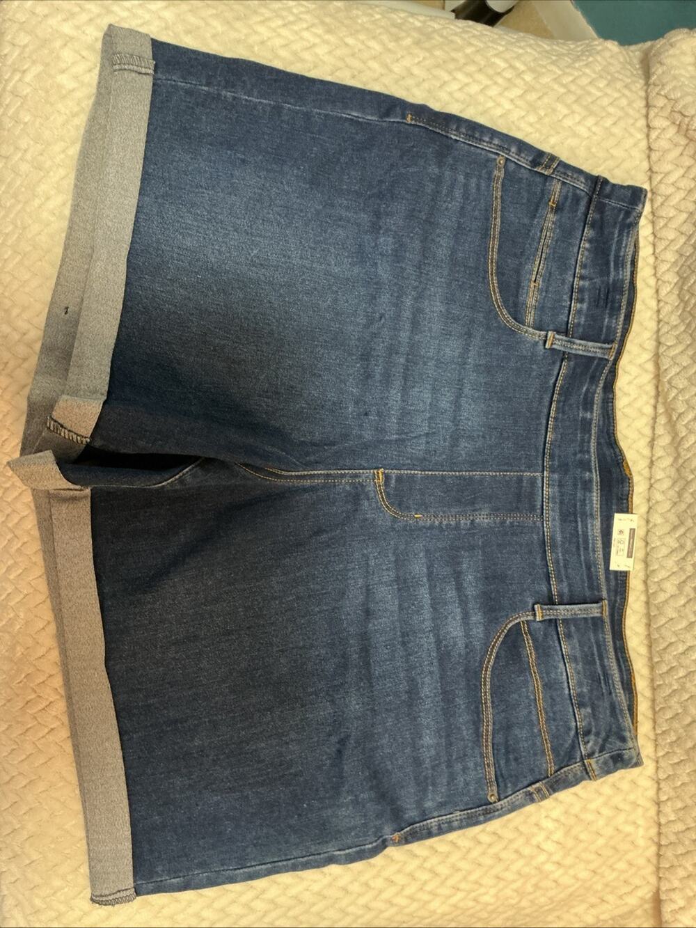 womens xl shorts NWT 3637